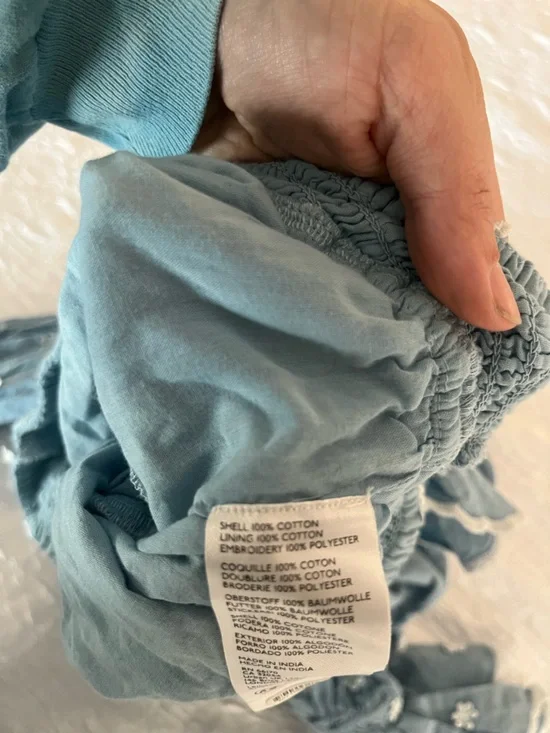 Anthropologie Hannah Lynn chambray embroidered smocked crop top longslv blouse - Picture 10 of 12